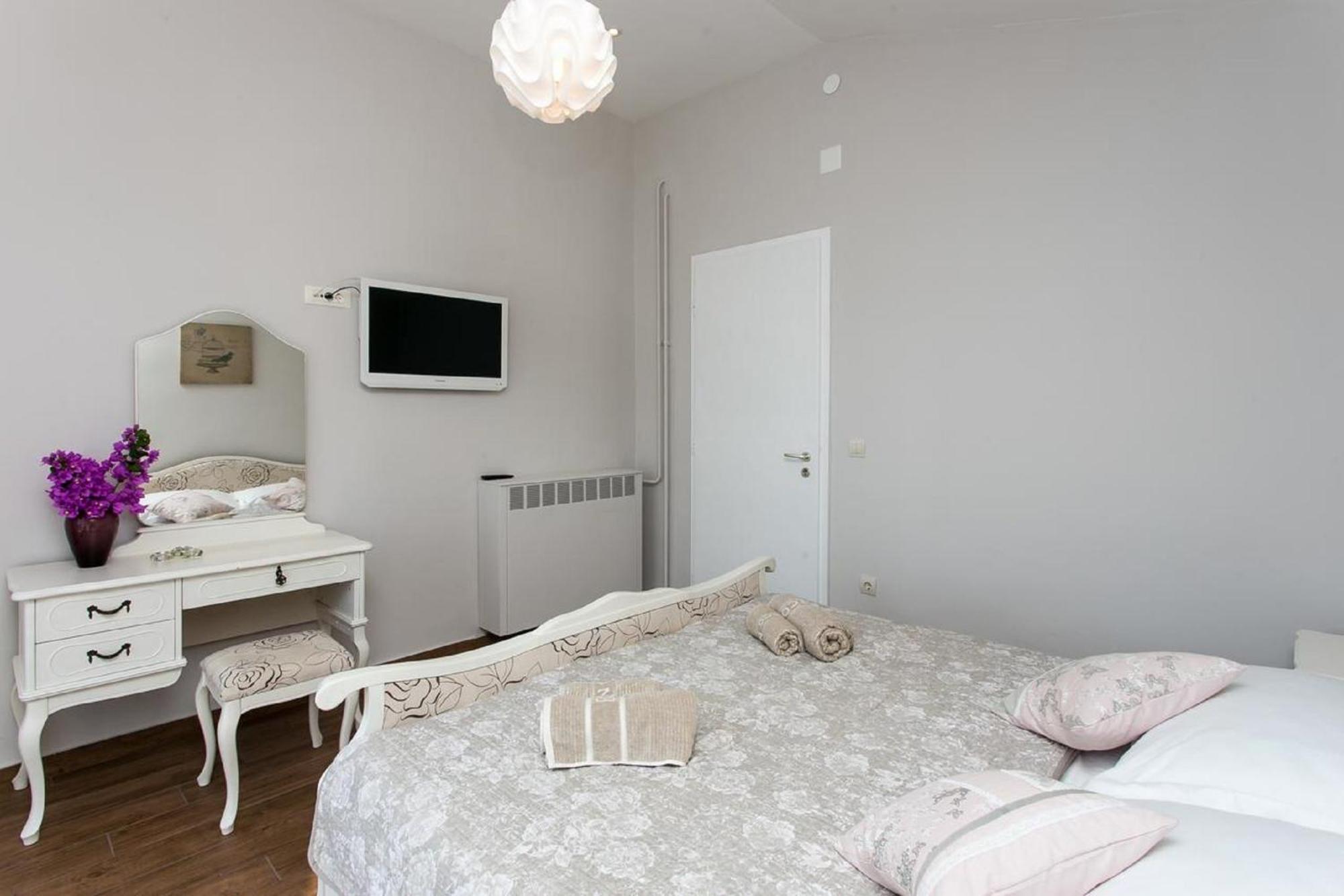 Apartments Villa Mirjana Mlini Habitación foto